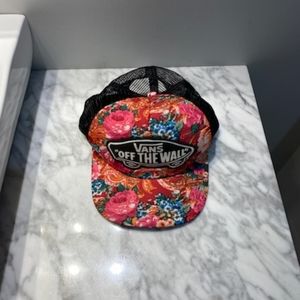 Vans off the wall hat